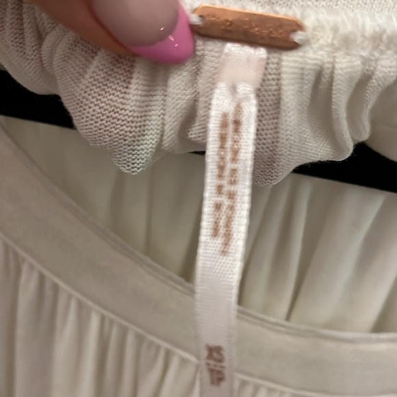 Free People Top Blouse NWT Boho Ruched Peasant Scoop Neck Size XS Cream - Picture 4 of 9